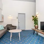 In Vederso Park- Shared Kitchen בית נופש Ulfborg