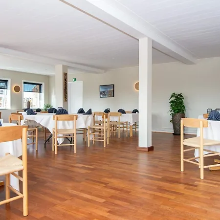 In Vederso Park- Shared Kitchen